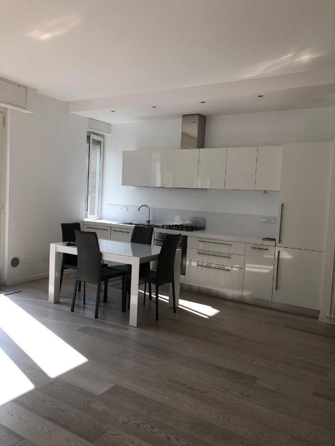 Bright & Spacious Apartment Near Navigli - Ponti Milano Dış mekan fotoğraf
